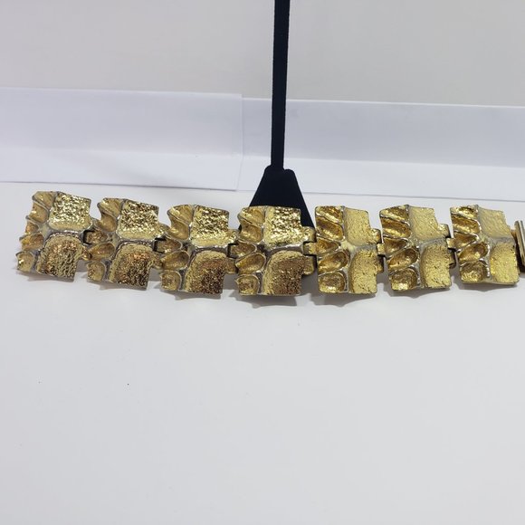 GOLD RARE VINTAGE DESIGNER BRACELET BY ...ROBERT LARIN ..VERY LIMITED - Picture 5 of 5